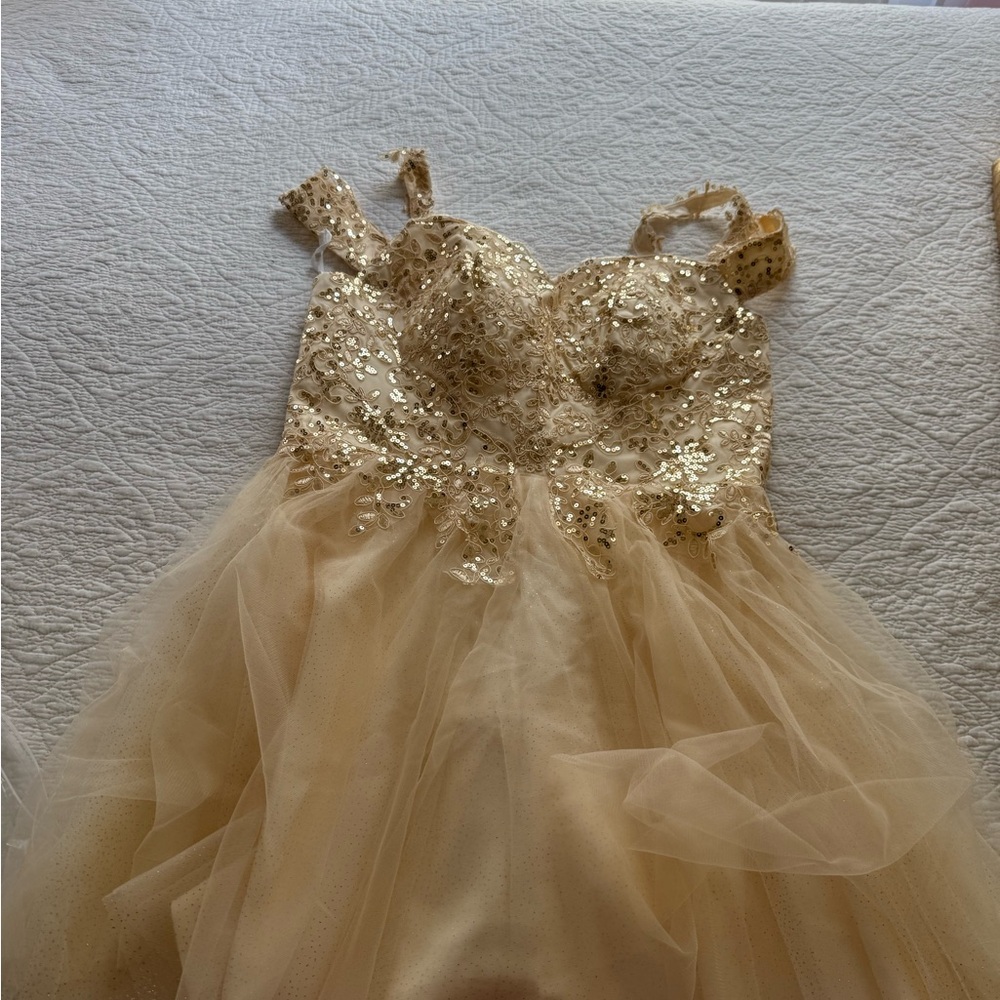 Elegant Gold Sequin Evening Dress